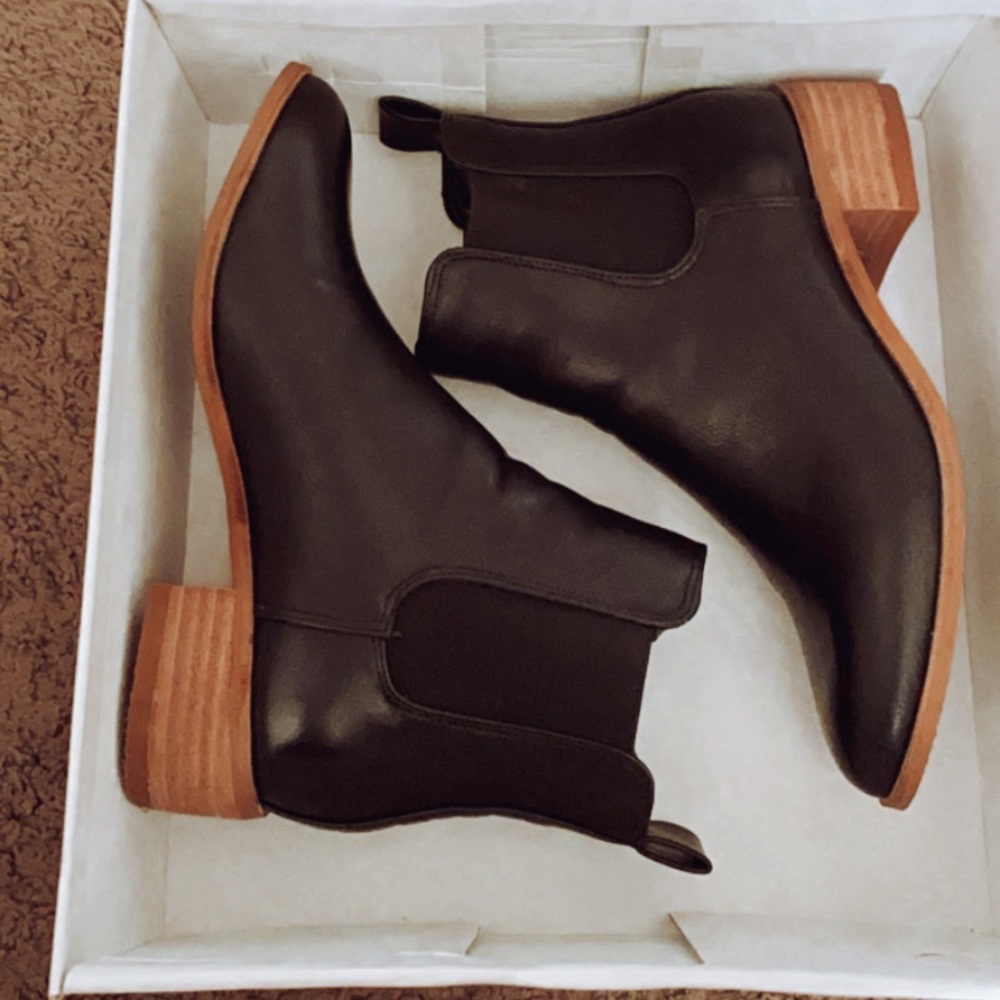 Black booties🍂